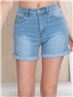 Shorts jeans com estrelas brilhantes