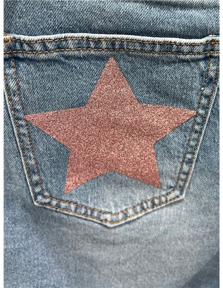 Shorts jeans com estrelas brilhantes