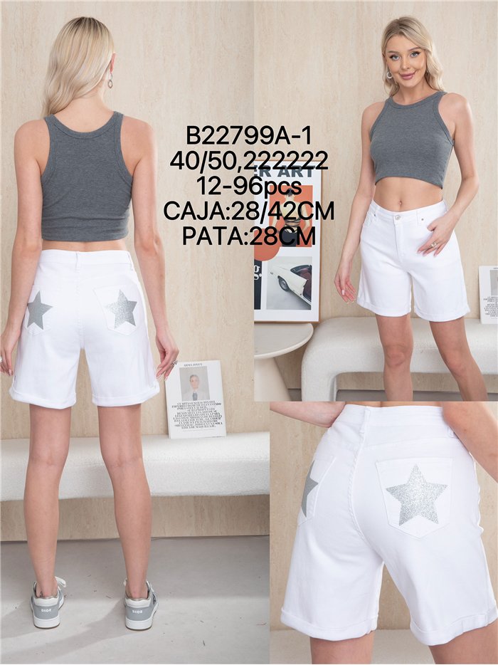 Plus size glitter star pocket bermuda shorts