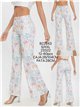 calça jeans de perna larga com estampa floral