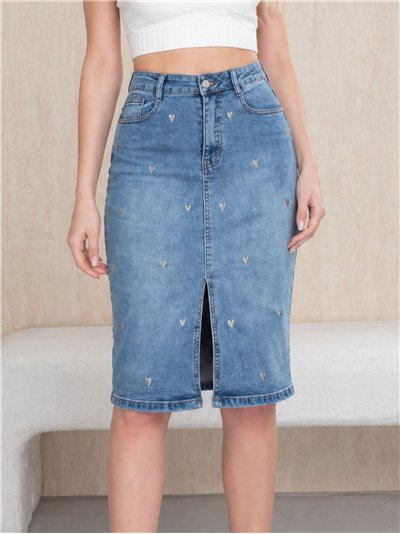 Saia midi jeans com corações bordados