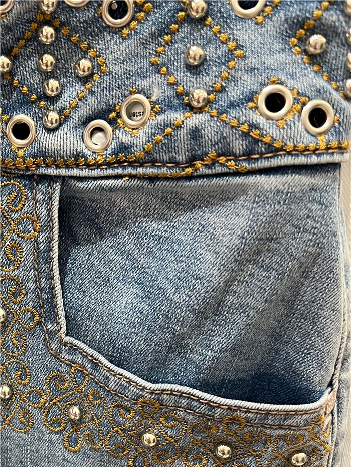 Calça jeans étnica bordada