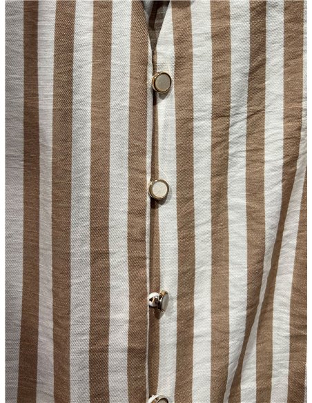 Conjunto de blusa e calça listradas fluidas