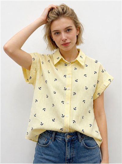 Camisa de manga curta com âncoras bordadas
