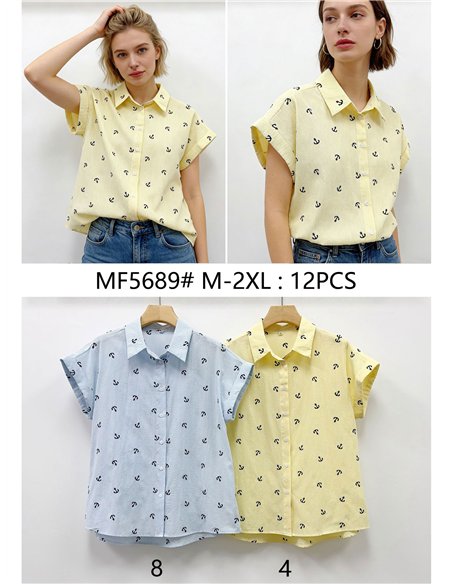 Camisa de manga curta com âncoras bordadas