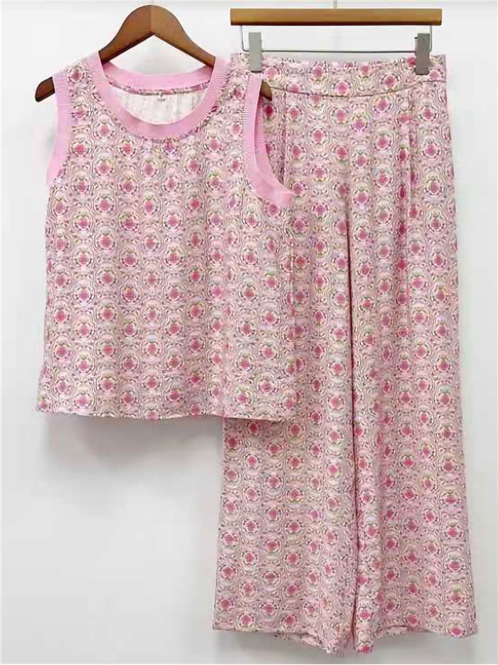 Conjunto de blusa floral e calça palazzo