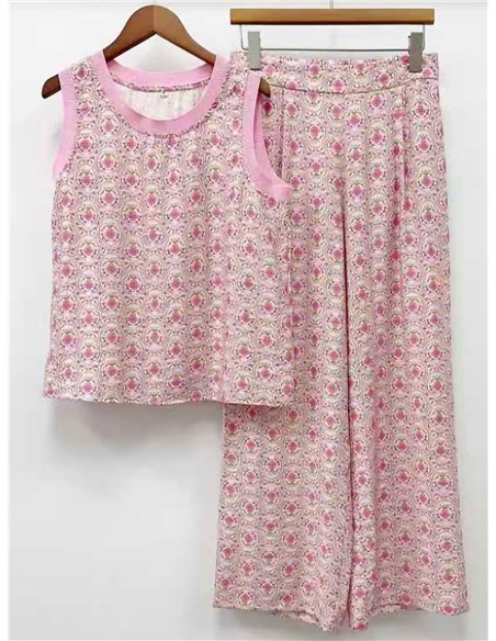 Conjunto de blusa floral e calça palazzo