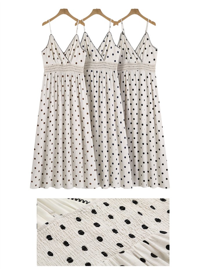 Vestido longo de bolinhas com cintura de crochê