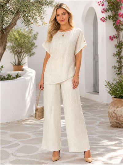 Conjunto plus size: blusa fluida com botões e calça reta de pernas largas