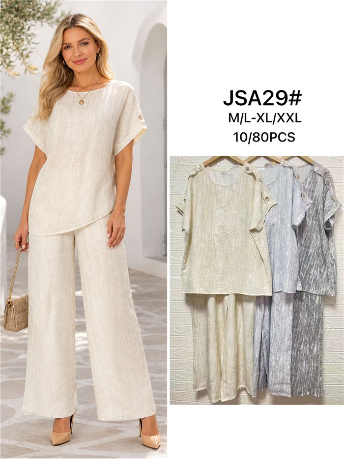 Conjunto plus size: blusa fluida com botões e calça reta de pernas largas