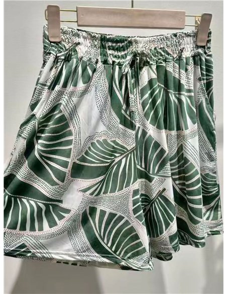 Pantalón corto lycra estampado hojas