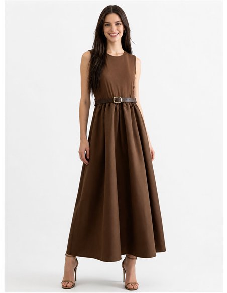 Sleeveless contrast belted maxi dress