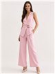 Conjunto chaleco cruzado con cinturón y pantalón palazzo