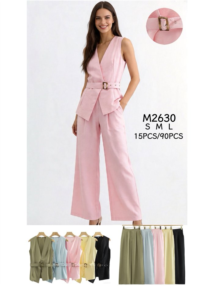 Conjunto chaleco cruzado con cinturón y pantalón palazzo
