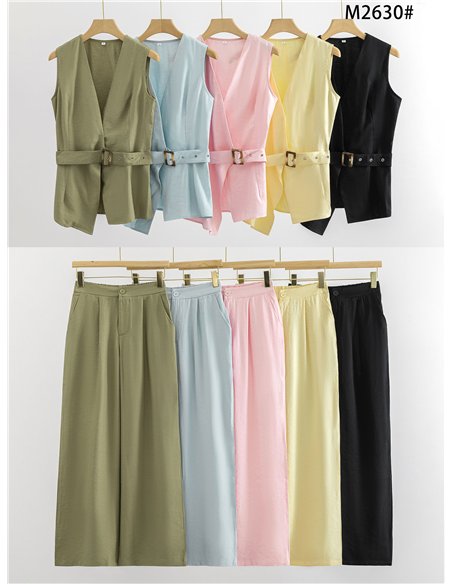 Conjunto chaleco cruzado con cinturón y pantalón palazzo