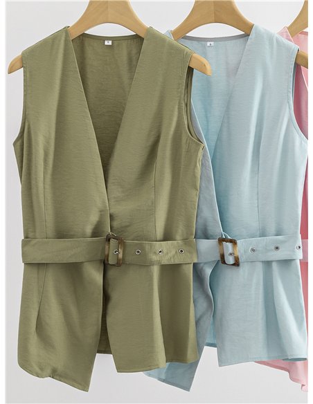 Conjunto chaleco cruzado con cinturón y pantalón palazzo