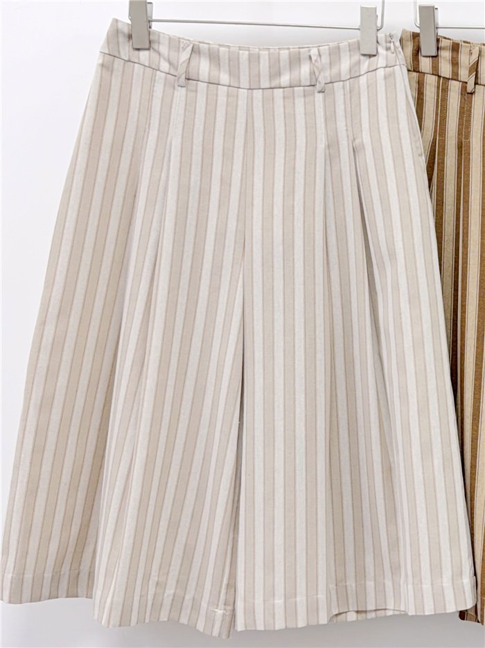 Pantalón culotte amplio rayas con pinzas