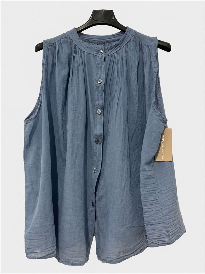 Blusa sem mangas com botões tamanho grande
