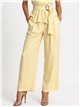 Completo in lino con top incrociato e pantaloni