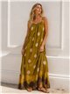 Langes, gepunktetes Trägerkleid