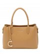 Bolso tote con colgante