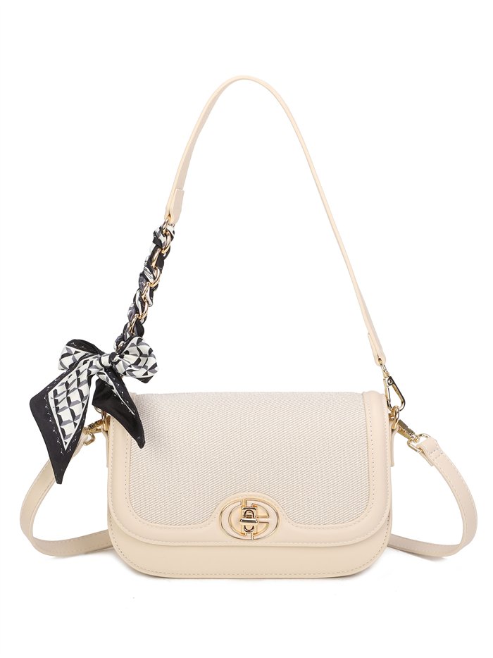 Bolso baguette textura con pañuelo