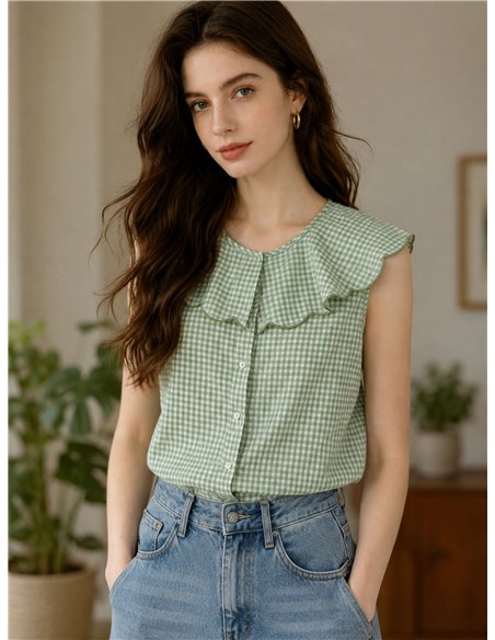 Blusa vichy sin mangas con cuello ondulado