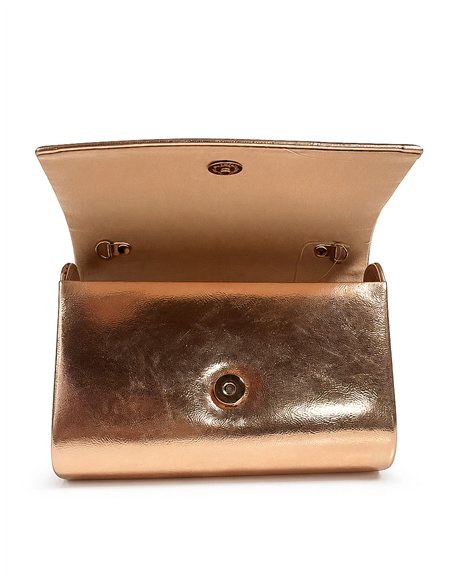 Cartera de fiesta polipiel metalizada con asa geométrica