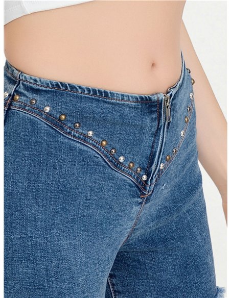 Short vaquero con tachuelas