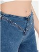 Short vaquero con tachuelas