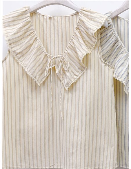 Blusa listrada sem mangas com gola franzida