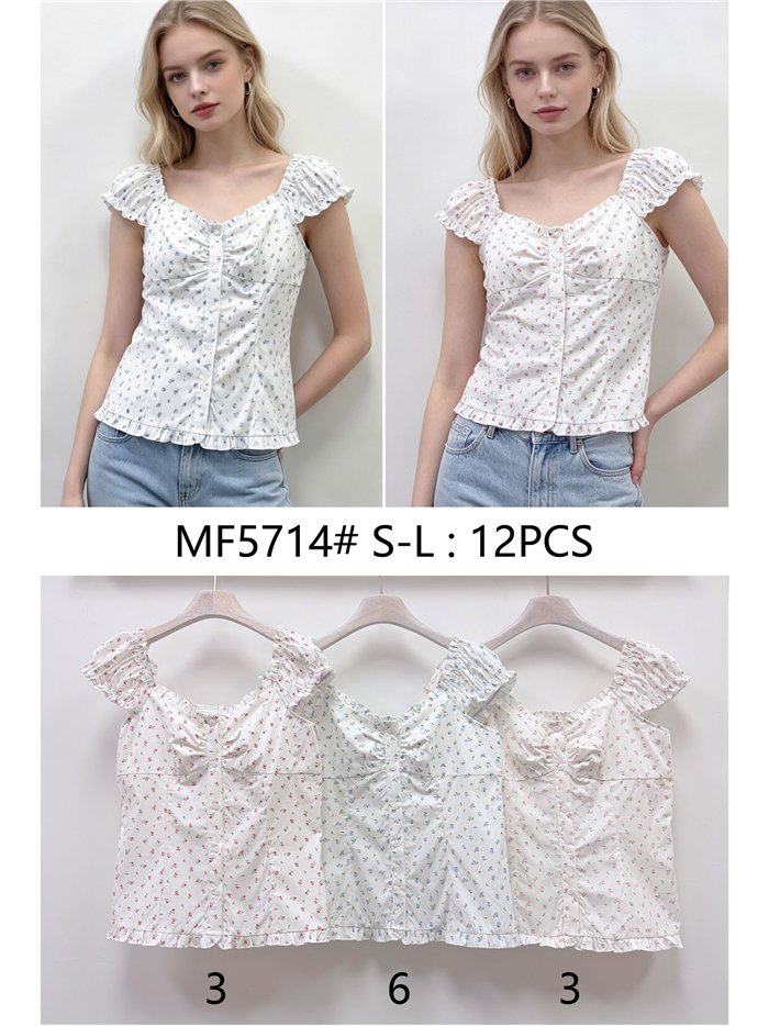 Top floral fruncido manga corta