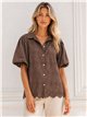 Camisa bordada de manga abullonada