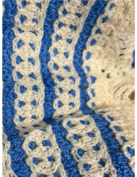 Cárdigan de crochet floral