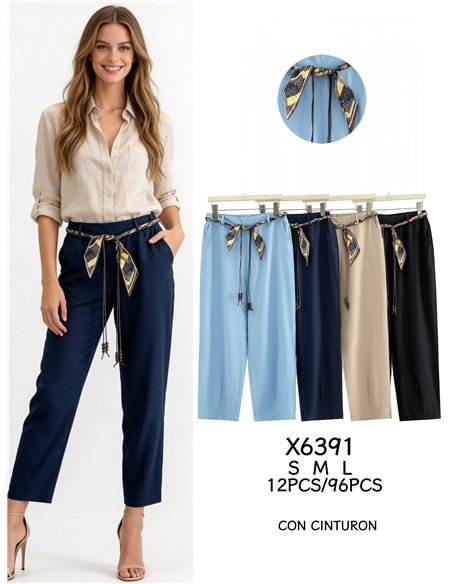 Pantalón liso con cinturón pañuelo