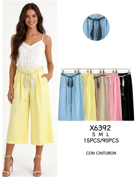Pantalón culotte con cinturón contraste