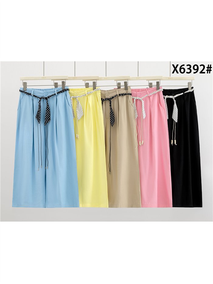 Pantalón culotte con cinturón contraste