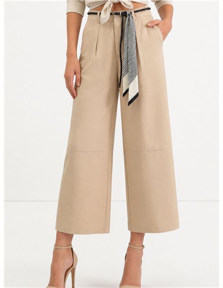 Pantalón wide-leg con cinturón pañuelo