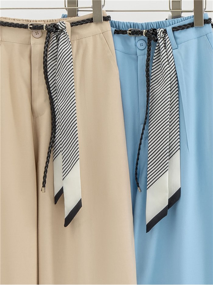 Pantalón wide-leg con cinturón pañuelo