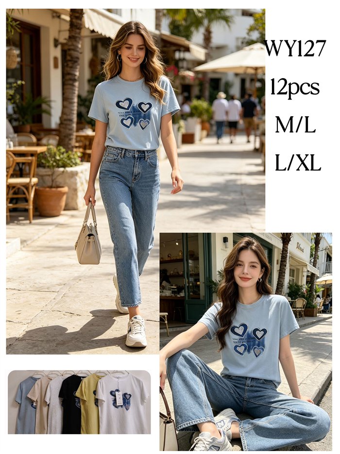 Camiseta com corações azuis