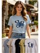 Camiseta com corações azuis