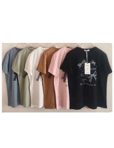 Locker sitzendes T-Shirt mit Krawatten