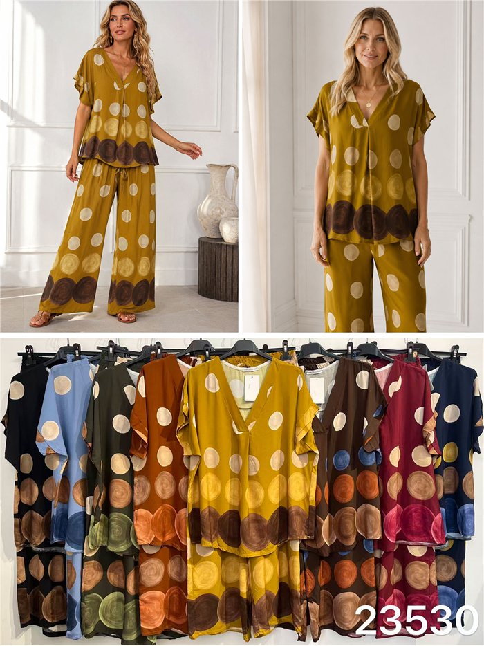 Conjunto blusa talla grande estampado de lunares  y pantalón