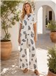 Conjunto blusa estampado hojas y pantalón