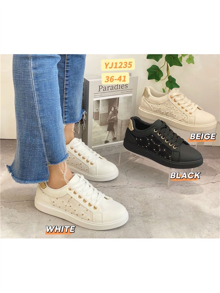 Zapatilla casual detalle bordado
