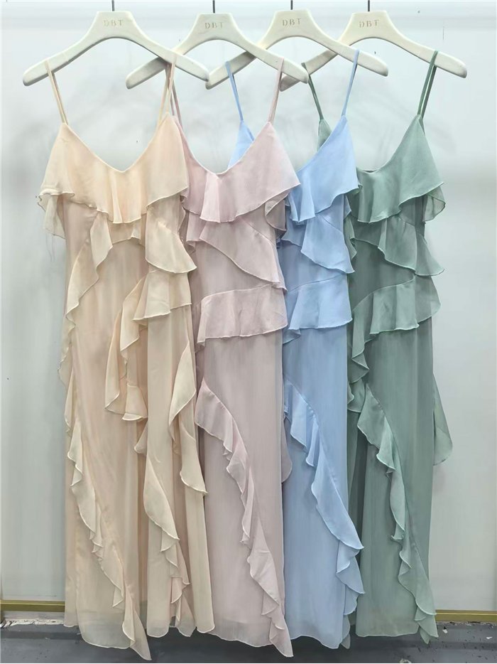 Chiffon-Midikleid mit Rüschen