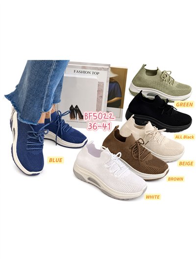 Zapatilla deportiva con cordones 2