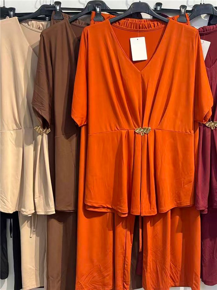 Conjunto blusa lycra talla grande detalle metálico y pantalón