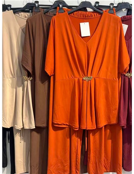 Conjunto blusa lycra talla grande detalle metálico y pantalón