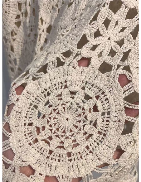 Jersey amplio calado de crochet